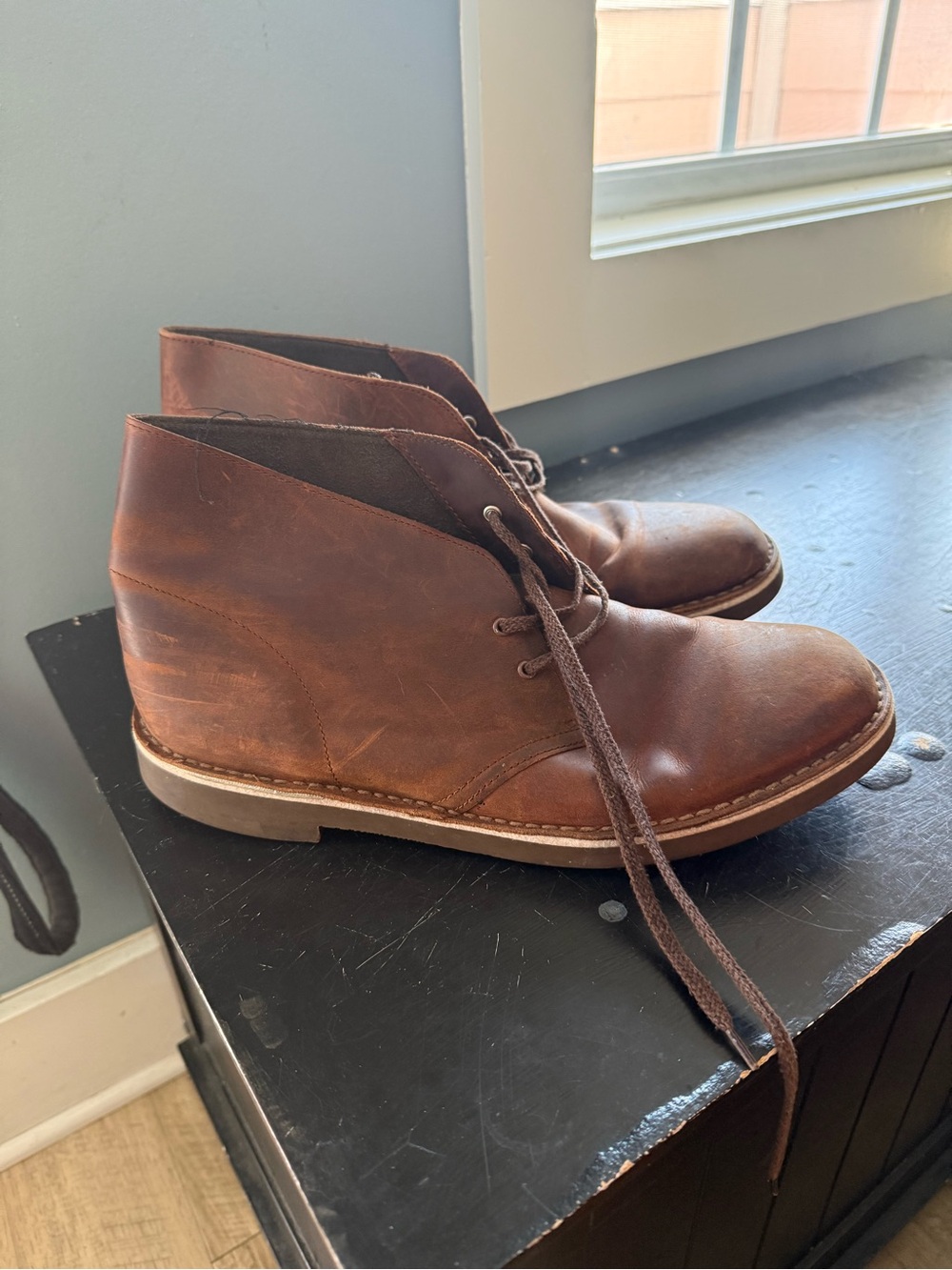Clarks Men's Brown Leather Chukka Boots
